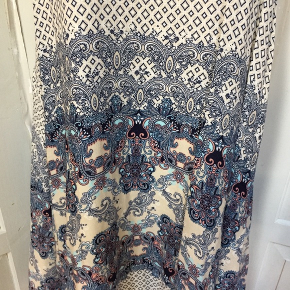 Francesca's Alya Paisley Boho Sleeveless Dress - Picture 7 of 14